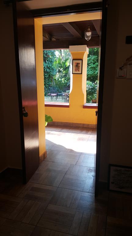 Casa Menezes - A Heritage Goan Homestay แบมโบลิม ห้อง รูปภาพ