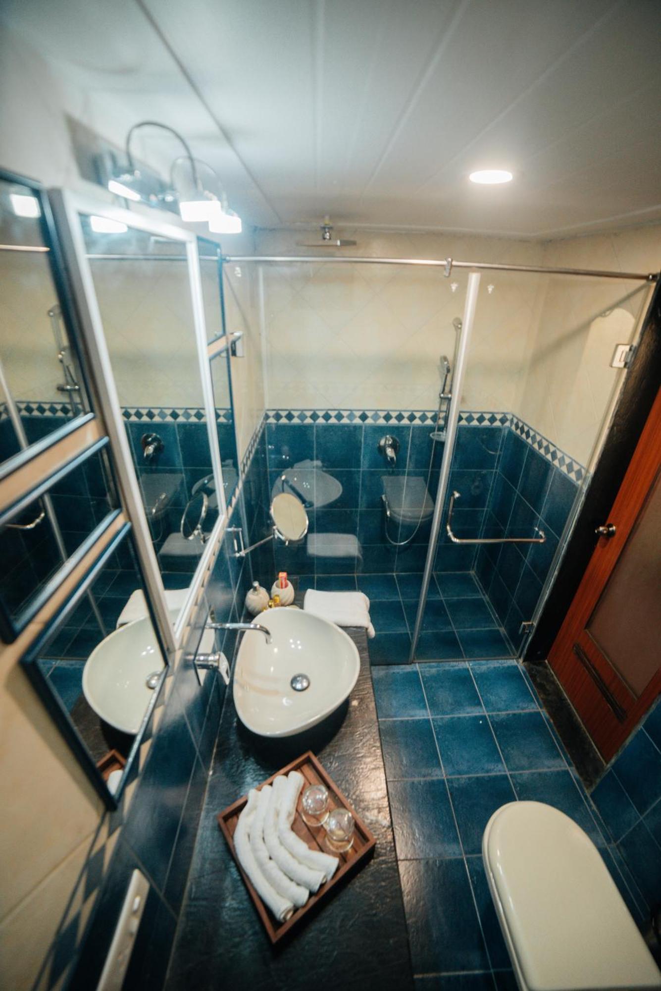 Casa Menezes - A Heritage Goan Homestay แบมโบลิม ภายนอก รูปภาพ