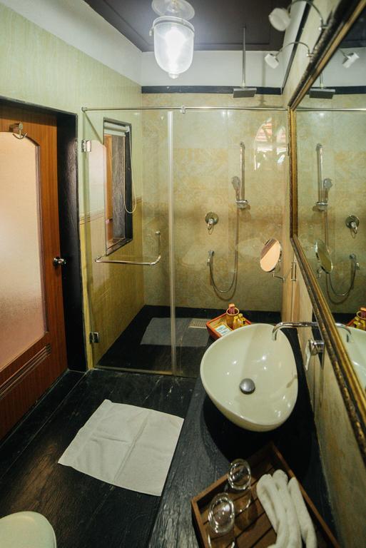 Casa Menezes - A Heritage Goan Homestay แบมโบลิม ภายนอก รูปภาพ