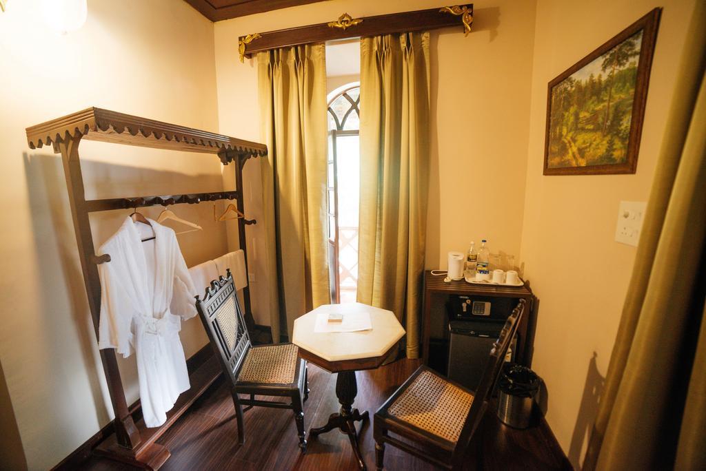 Casa Menezes - A Heritage Goan Homestay แบมโบลิม ภายนอก รูปภาพ