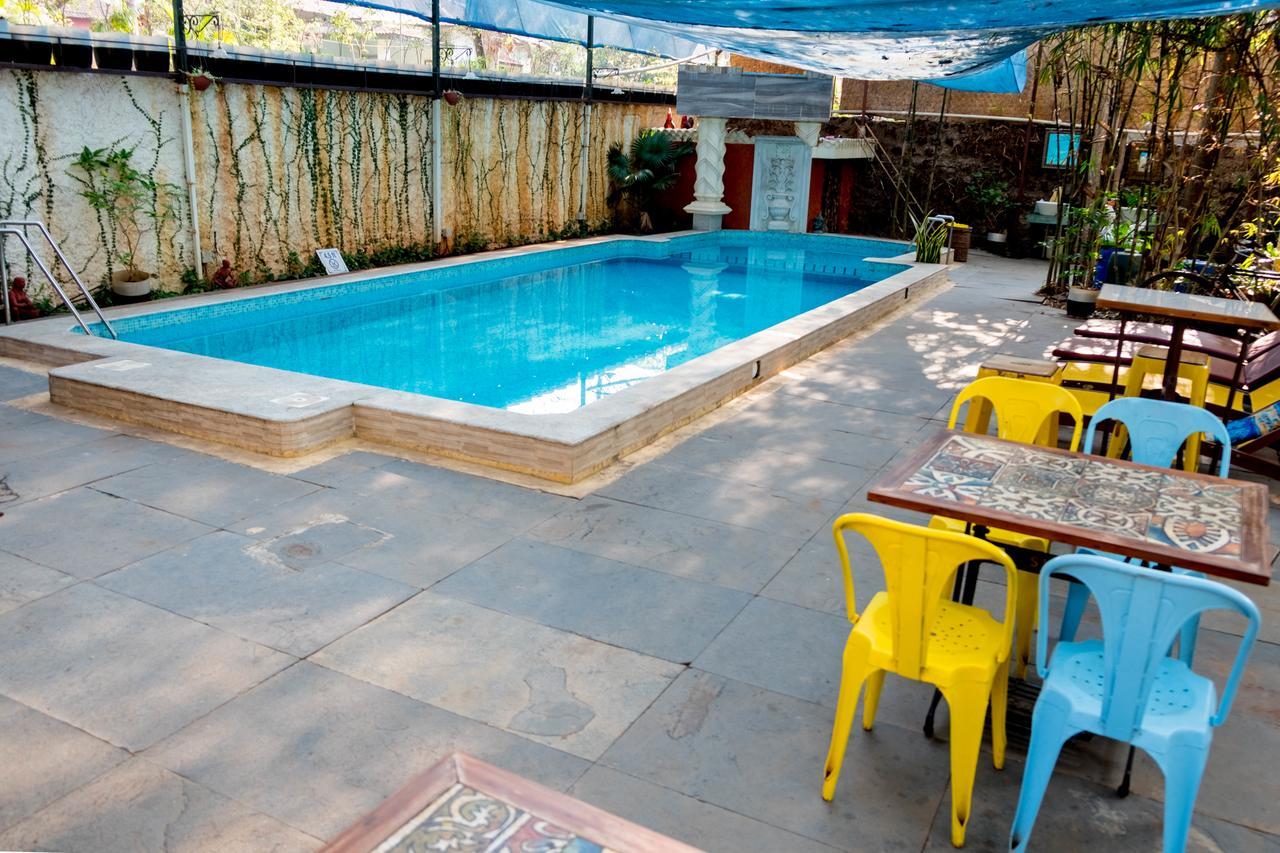Casa Menezes - A Heritage Goan Homestay แบมโบลิม ภายนอก รูปภาพ